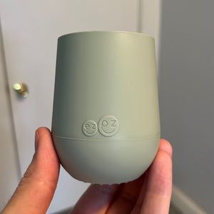 EZPZ silicone training cup for babies and toddlers
